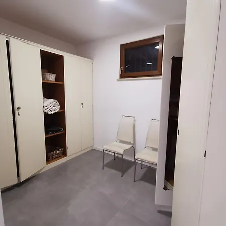 E Vette Loft *